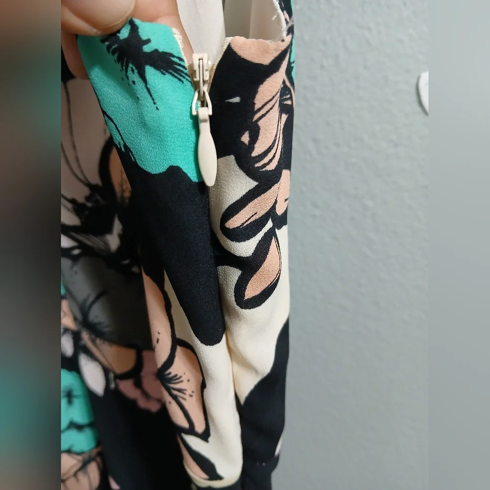 Express Multicolor Floral Mini‎ Dress